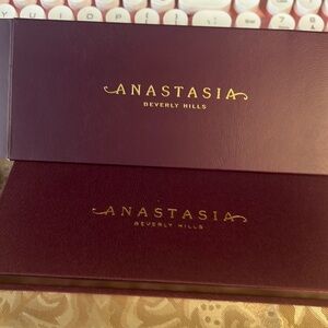 BNIB Anastasia  Beverly Hills palette